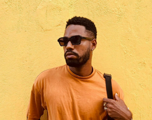 Jordan Dafner, por sua vez, é um talentoso bailarino que também atua em musicais em Salvador, além de trabalhar como jornalista e assessor de imprensa. (Foto: Instagram)