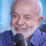 Lula como convidado em um podcast. (Foto: Instagram)