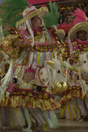 O desfile contou com elementos característicos nas suas fantasias. (Foto: Instagram)