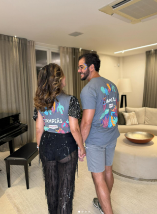 Apesar da diferença de idade os dois pombinhos já estão juntos há alguns anos e todo mundo vibra com essa cumplicidade. (Foto: Instagram)