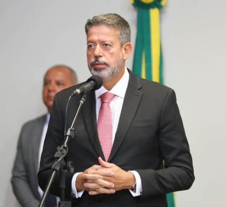 O momento é de turbulência entre Câmara dos Deputados e Governo. (Foto: Instagram)