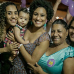 Marielle, sua mãe e suas familiares. (Foto: Instagram)