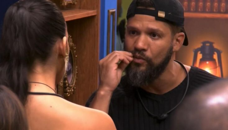 Alane e Juninho discutem após formação de paredão. (Foto: Reprodução BBB)