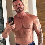 O influenciador fitness Renato Cariani se manifestou após a conclusão do inquérito da Polícia Federal sobre sua empresa. (Foto Instagram)