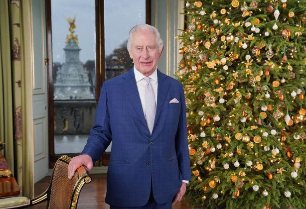 Rei Charles III irá aparecer nas novas cédulas de dinheiro do Reino Unido (Foto: Instagram)