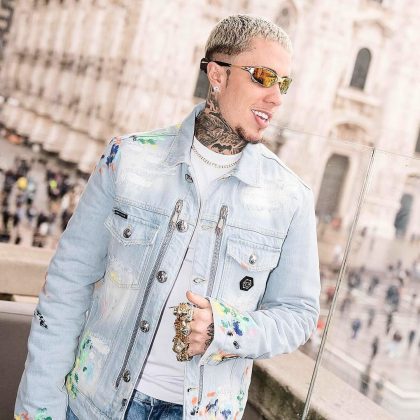 MC Daniel desembarca na Itália para eventos da marca Philipp Plein ao lado do DJ Vito (Foto: Instagram)