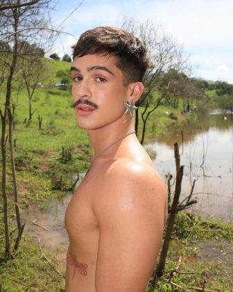 "Dá muito trabalho para manter o corpo que a gente deseja e só estou disposto porque meu trabalho é minha prioridade na vida", acrescentou. (Foto Instagram)