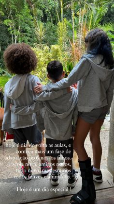 A cantora Aline Wirley utilizou as redes sociais e falou sobre a volta às aulas dos filhos, Antônio, e os filhos recém-adotados. (Foto: Instagram))