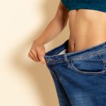 Existem diferentes tipos de cirurgias bariátricas, sendo as mais comuns a banda gástrica ajustável, o bypass gástrico e a gastrectomia vertical. (Foto: Freepik / Reprodução)