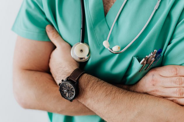 O abrigo da organização Médicos Sem Fronteiras (MSF) em Al-Mawasi, na Faixa de Gaza, foi alvo de um ataque devastador nesta terça-feira (20/2). (Foto Pexels)
