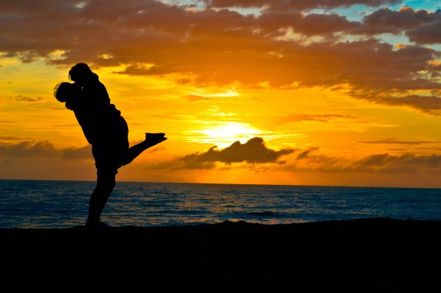 Em seu relato às autoridades, ele alegou ter usado um "mata-leão" na ex-namorada. (Foto Pexels)