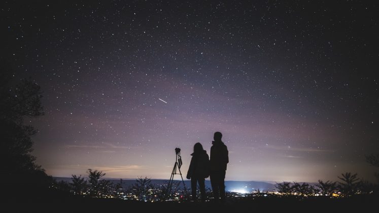 Após ser atacado com uma faca. (Foto Pexels)