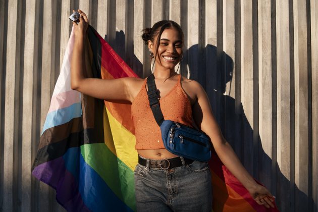Ativistas de direitos LGBT temem por sua segurança e liberdade de expressão na Rússia. (Foto: Freepik)