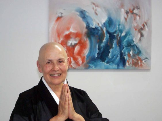 ...Depois, a ferida sai e o câncer sai junto. Mas dói, viu”, disse a religiosa. (Fonte: Facebook)