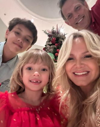 Filhos de Eliana, Arthur e Manuela, compartilham momentos especiais com os pais. (Foto: Instagram)