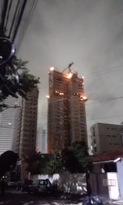 Edifício fica localizado no bairro Torre, Zona Oeste. (Foto: Instagram)