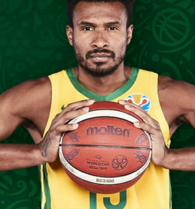 Barbosa justificou sua situação econômica desfavorável após o fim de seu contrato com a NBA. (Foto: Instagram)