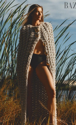 Ela se destacou como o rosto de marcas como Victoria's Secret, Chanel, Versace e Dolce & Gabbana, entre outras. (Foto: Instagram)