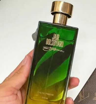 Bolsonaro lança linha de perfume com maquiador de Michele. (Foto: Instagram)