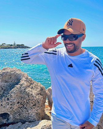 Paulo Alexandre Nogueira Salgado Martins, mais conhecido pelo seu nome artístico Salgadinho é um cantor e compositor brasileiro de samba. (Fonte: Instagram)