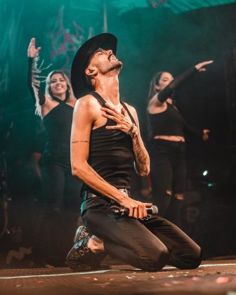 "O chapéu virou uma identidade e agradeço isso a ele, mas me fez muito mal." (Foto Instagram)