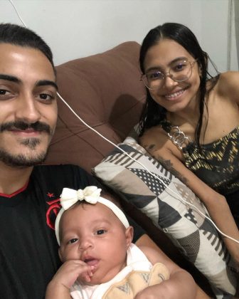 A bebê nasceu prematura, com pouco mais de sete meses, e precisou permanecer internada por 29 dias. (Foto Instagram)