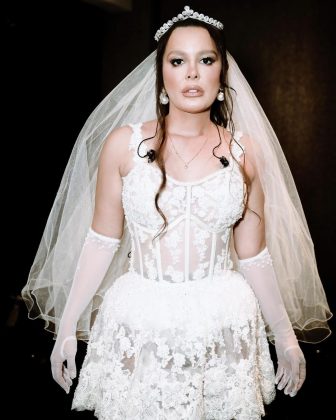 Maraisa vestida de noiva é pedida em casamento novamente em navio (Foto: Instagram)