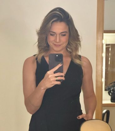 Recentemente, Fernanda Gentil compartilhou com seus seguidores o tratamento que vem realizando para conter a paralisia de Bell (Foto: Instagram)