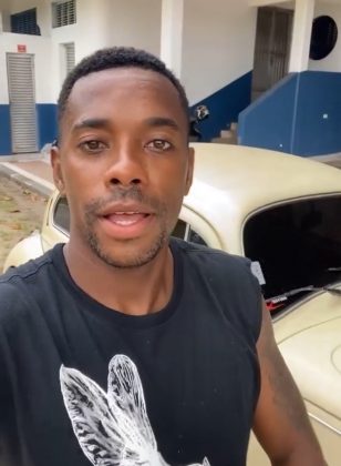 Robinho teve passagens por clubes como Santos, Real Madrid e Milan. (Foto: Instagram)