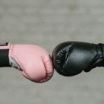 Testemunhas relataram que um homem encapuzado entrou no estabelecimento. (Foto Pexels)