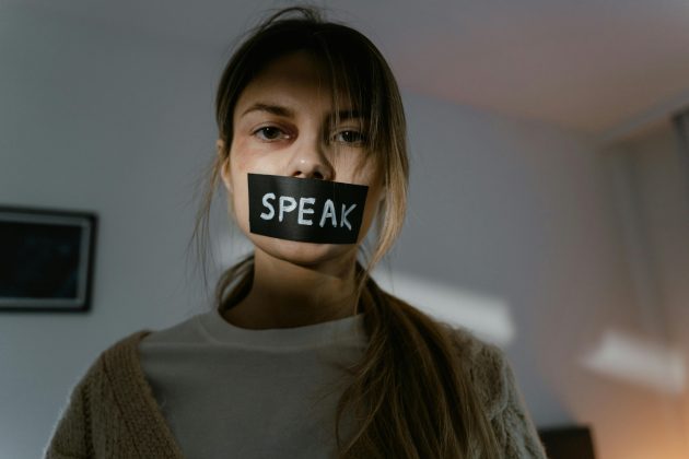 Para assim, agir como aliado das mulheres em suas vidas. (Foto: Pexels)