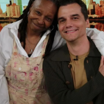 Wagner Moura elogia Whoopi Goldberg durante entrevista no programa "The View". (Foto: Instagram)