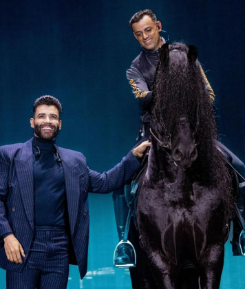 Gusttavo Lima gerou polêmica ao levar um cavalo para seu show no Mineirão. (Foto: Instagram)