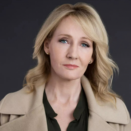 J.K. Rowling celebrou o resultado nas redes sociais. (Foto: Instagram)
