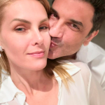 O casal decidiu esperar para anunciar a relação. (Foto: Instagram)