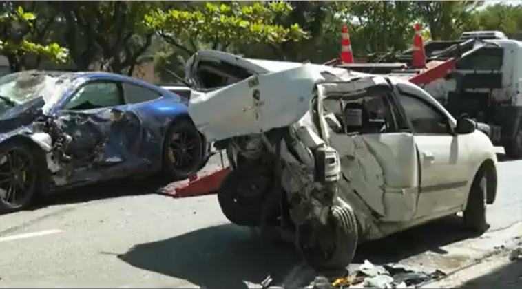 O acidente levou a morte do motorista, identificado como Ornaldo da Silva Viana, de 52 anos. (Fonte: Tv Globo)