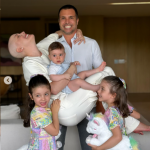 A equipe médica celebrou com ela o sucesso do transplante. (Foto: Instagram)