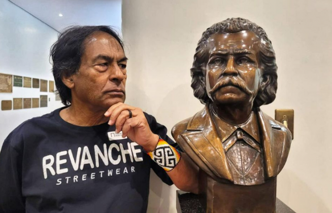 Seu livro "Ideias para adiar o fim do mundo" foi traduzido para o francês em 2020, ampliando o alcance de suas reflexões sobre temas fundamentais para a humanidade. (Foto: Instagram)