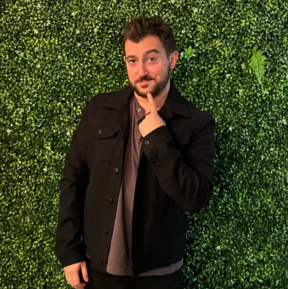 Entrevista no "Inteligência Ltda." alcança 1,1 milhão de visualizações ao vivo. (Foto: Instagram)