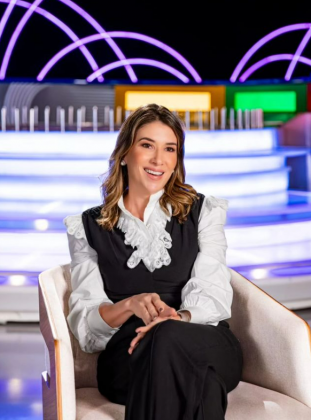 Rebeca só deverá retornar às suas atividades na emissora em julho. (Foto: Instagram)