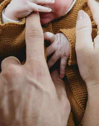 Mãe e filha passam bem e estão em casa. (Foto: Instagram)