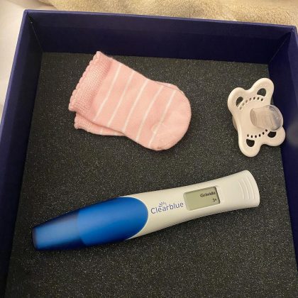 Iza está grávida de três meses e descobriu após a sua menstruação atrasar. (Foto: Instagram)