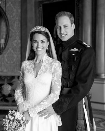 Kate Middleton e Príncipe Willian dão susto em fã ao publicar foro em comemoração de casamento (Foto: Instagram)