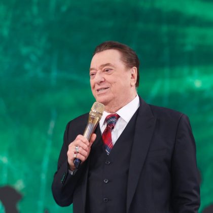 "Vou ficar até o fim desse ano, de 2024, e vou dar uma parada. Acho que está na hora de eu me aposentar", declarou no palco. (Foto Instagram)
