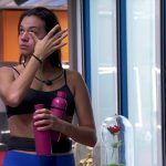 Passadas as emoções, Alane não perdeu tempo e já deu start na sua carreira fora da casa. (Foto: TV Globo)