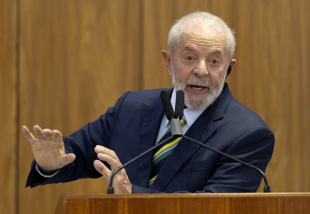 Em aceno a religiosos, Lula relembra o papel deles no crescimento do PT (Foto: Agência Brasil)