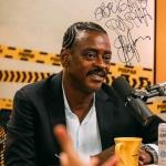 Seu Jorge emociona em live beneficente pelas vítimas das chuvas no RS. (Foto: Instagram)