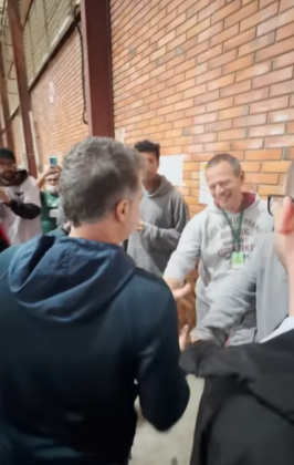 Apresentador destaca importância de ajudar quem mais precisa. (Foto: Instagram)