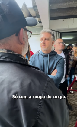 Dona Déa Lúcia revela doação de R$ 1 milhão durante programa ao vivo. (Foto: Instagram)