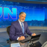 O âncora demonstrou frustração com o imprevisto. (Foto: Instagram)